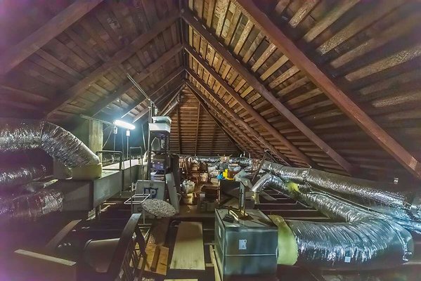 13919 attic 4