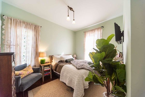 13919 bed 1