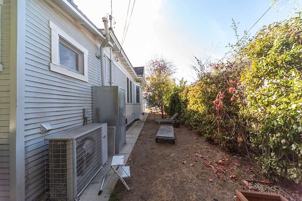 13919 garden 1