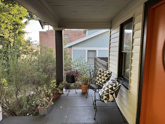 14001 porch 2