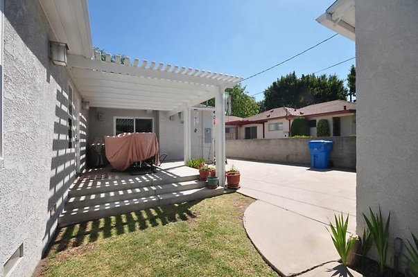 6354 patio 2
