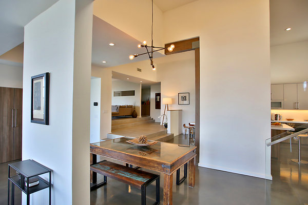 10561 dining 6