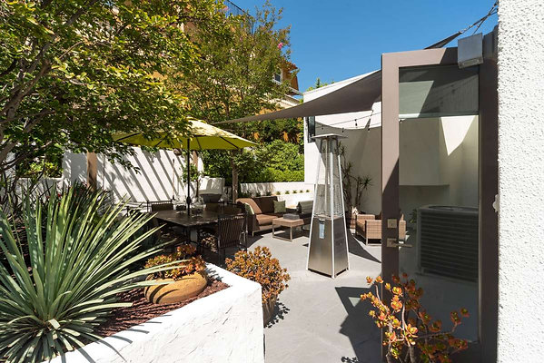10561 patio 6