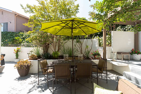 10561 patio 3
