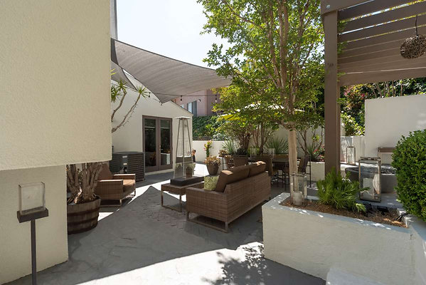 10561 patio 1