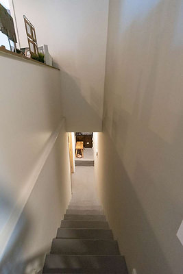 10561 stairs 2