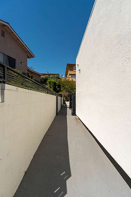 10561 side 1