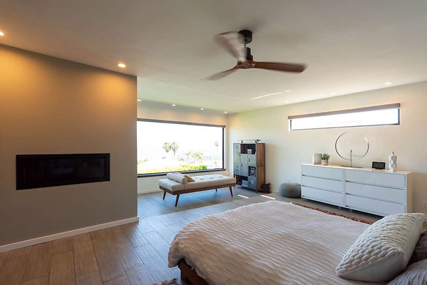 10561 bed 1