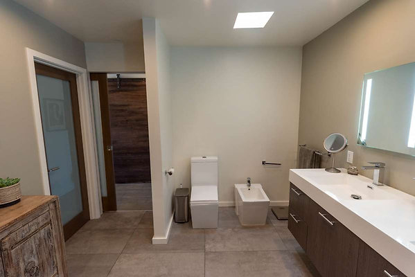 10561 bath 2