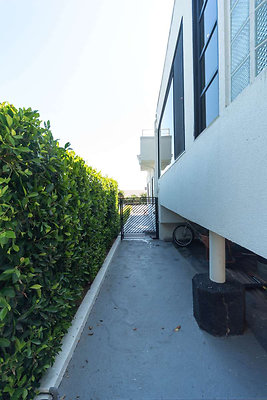 10561 balcony 2