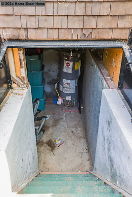 61steps-to-basement