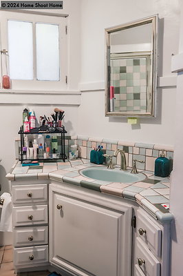 44bathroom2