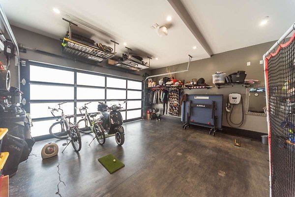 13972 garage 2