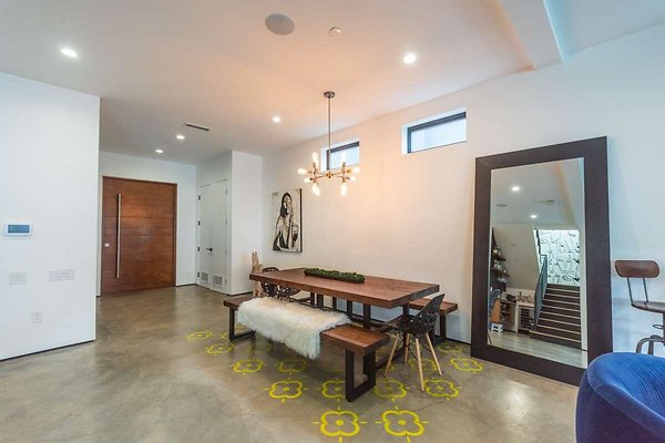 13972 dining 3