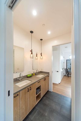 13972 bath 4