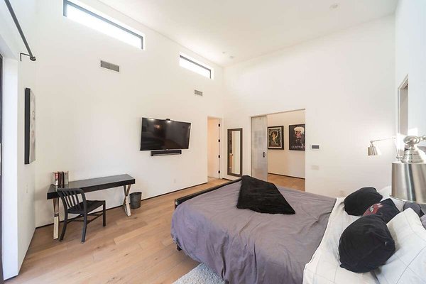 13972 bed 3