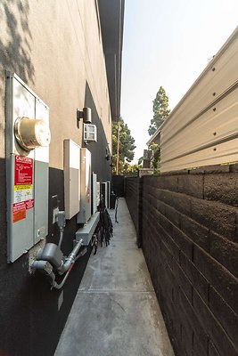 13972 side 1