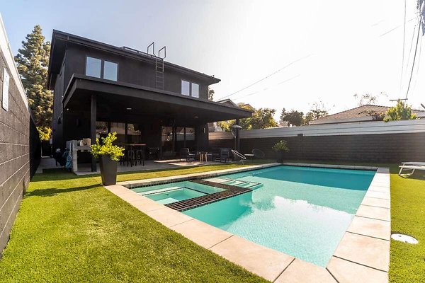 13972 pool 5