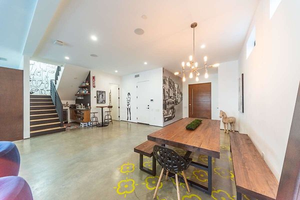 13972 dining 1