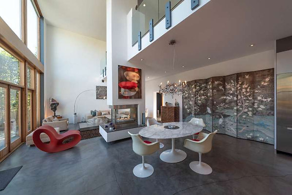 11413 dining 4