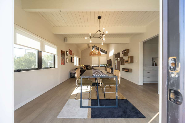 13604 dining 1