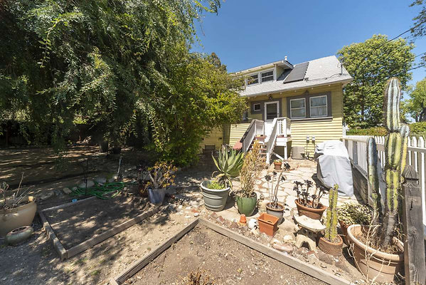 13768 patio 12