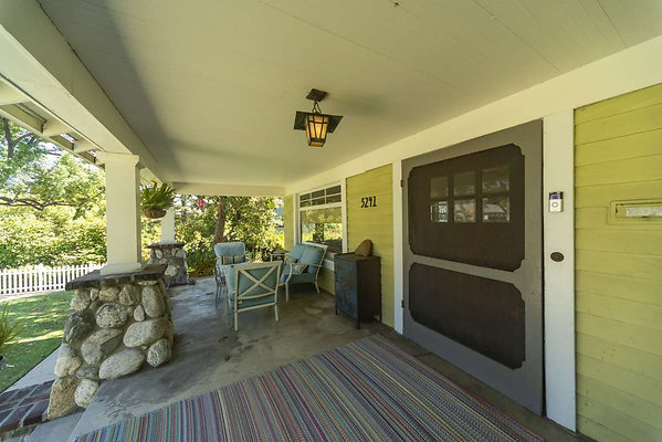 13768 porch 1