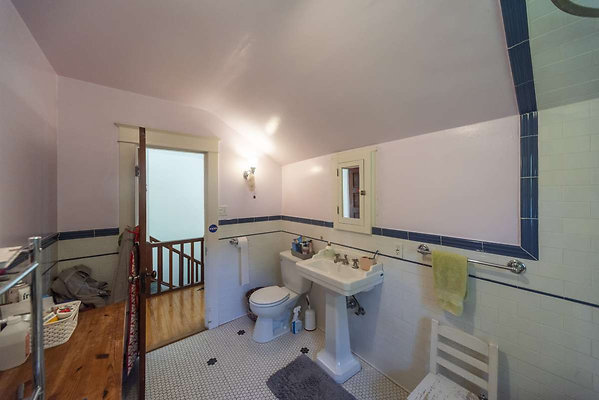 13768 bath 2