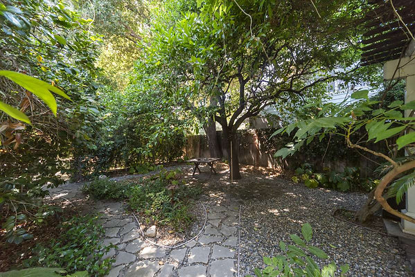 13768 garden 2