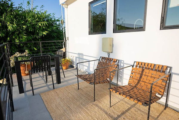 13275 balcony 8