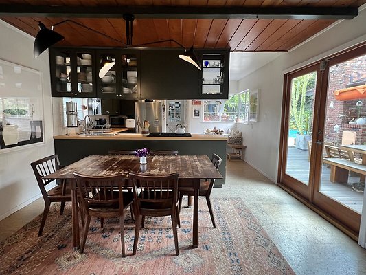 13714 dining 4