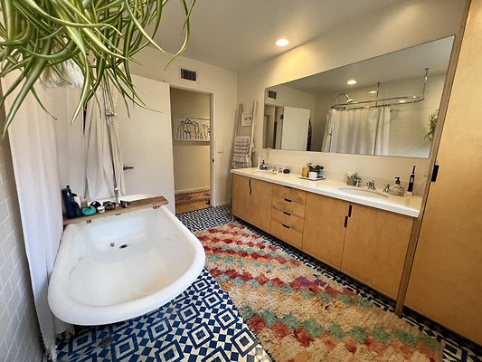 13714 bath 2