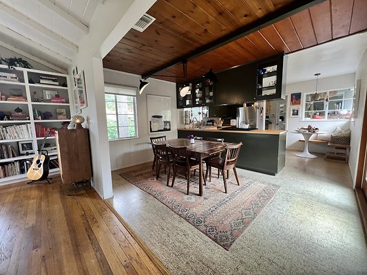 13714 dining 3
