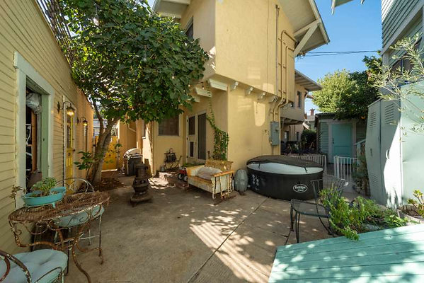 12550 patio 3