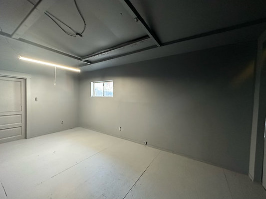 12550 garage 1