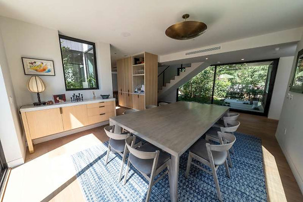 11739 dining 4