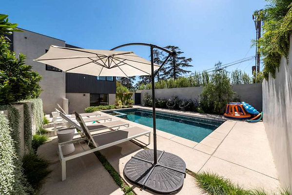 11739 pool 5