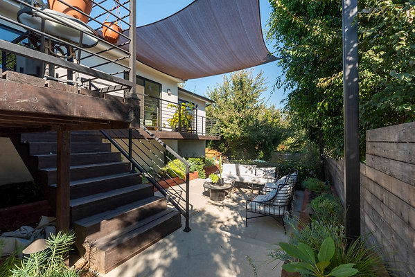 13054 patio 1
