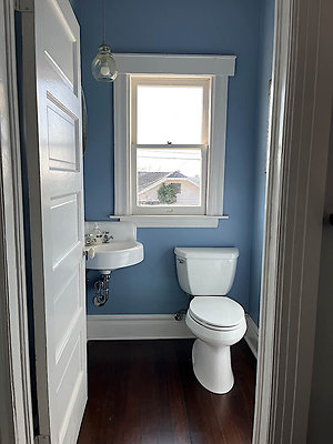 12201 bath 5
