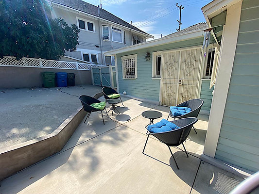 12201 patio 3