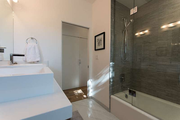 9910 bath 6