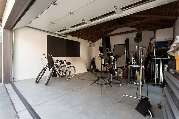 9910 garage 5