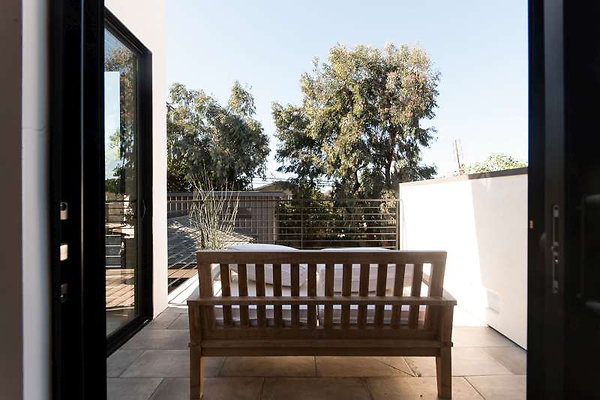 9910 balcony 2