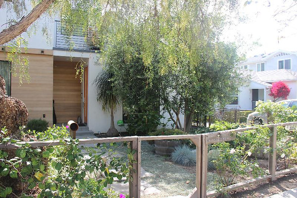 9910 garden 3