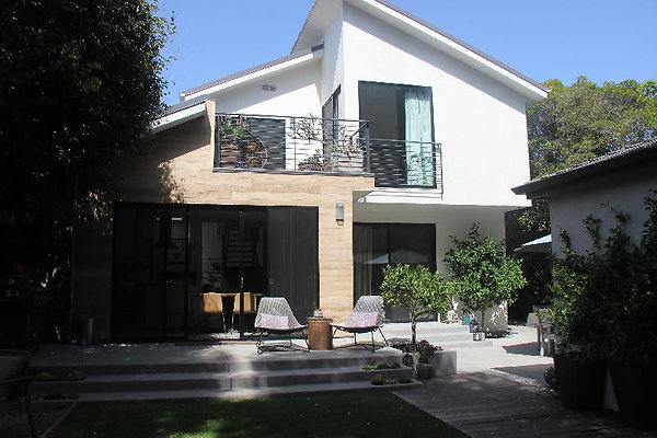 9910 patio 1