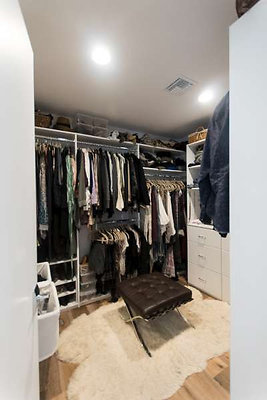9910 closet 1