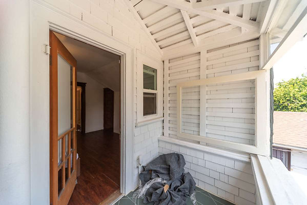 12740 balcony 2