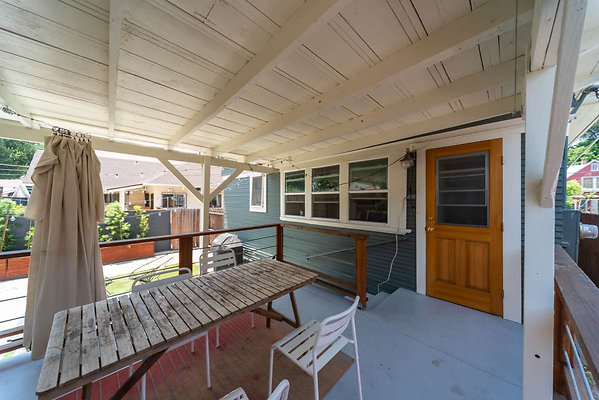 12740 balcony 7