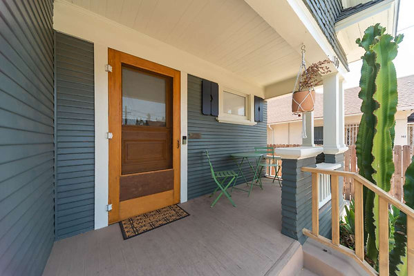 12740 porch 1