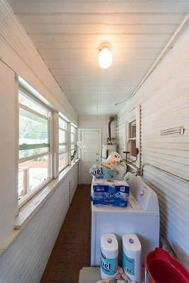 12740 laundry 1